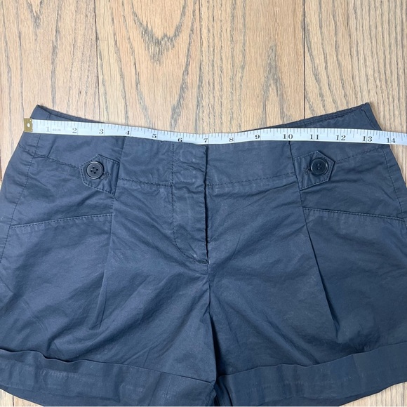 Thoery Women’s Black Cuffed Pleated Shorty Shorts Size 00 - Picture 10 of 12